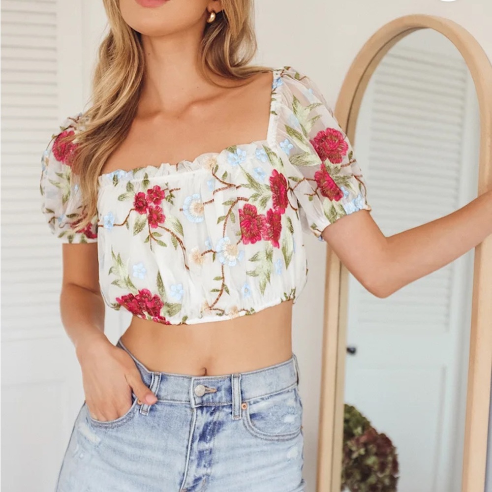 Floral White Embroidered Mesh Puff Sleeve Crop Top
